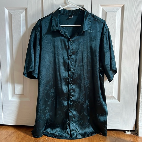 SHEIN Other - XL Short Sleeve Button Down
